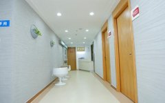 哈尔滨口腔诊所排名，鲸鱼口腔包括数字化口腔全景X光机、牙科综合诊疗台